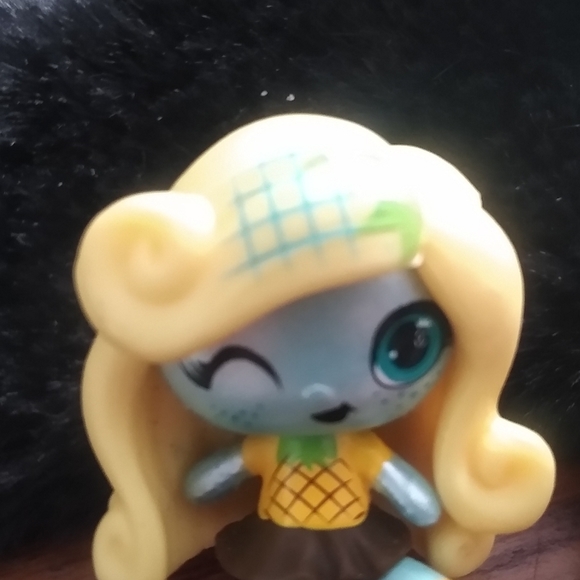 Monster high mini - Picture 3 of 4